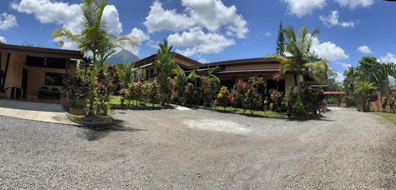 Aunty Arenal Lodge La Fortuna Exteriör bild